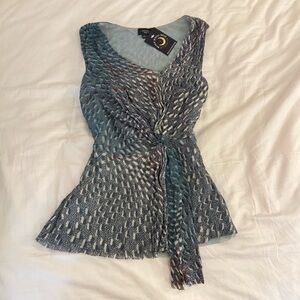 Blue and Gray Patterned Sleeveless Top